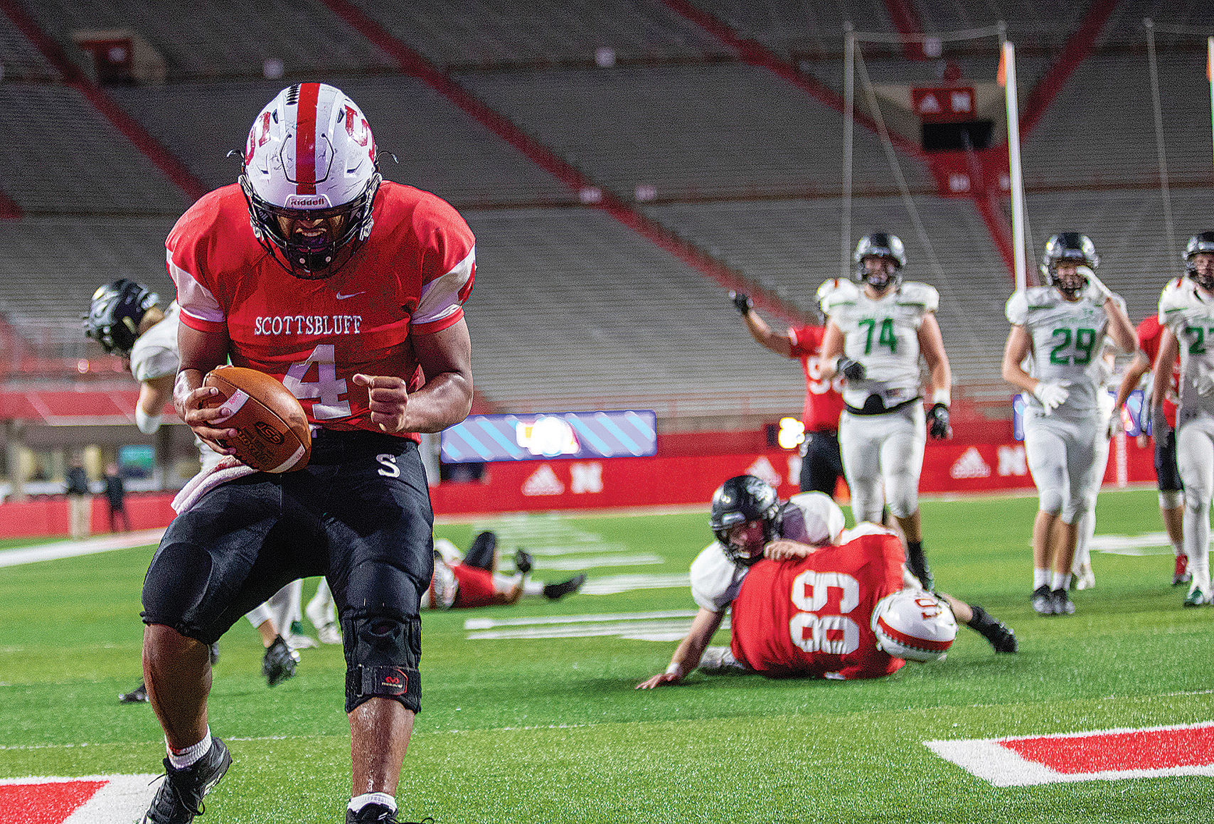 A salute to the Scottsbluff Bearcats' football season — Championship game